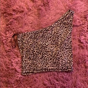 Off shoulder Cheetah top